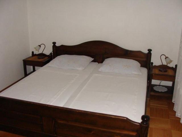 Apartmani Svetina Vodice Esterno foto