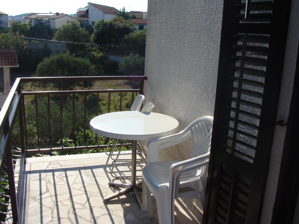 Apartmani Svetina Vodice Esterno foto