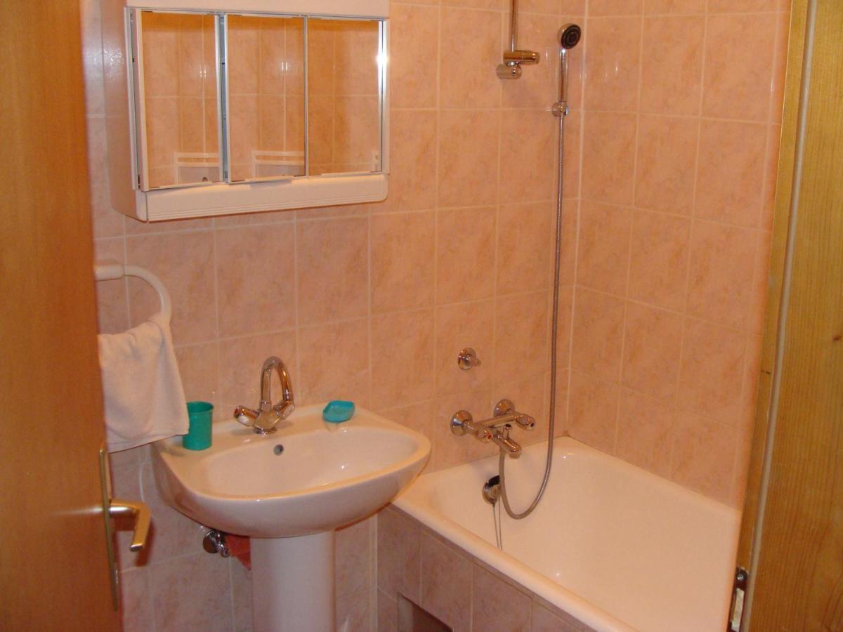 Apartmani Svetina Vodice Esterno foto